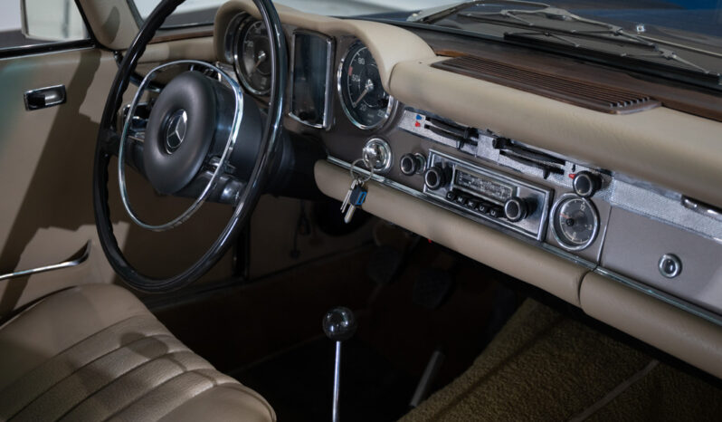 Mercedes SL280 – California pieno